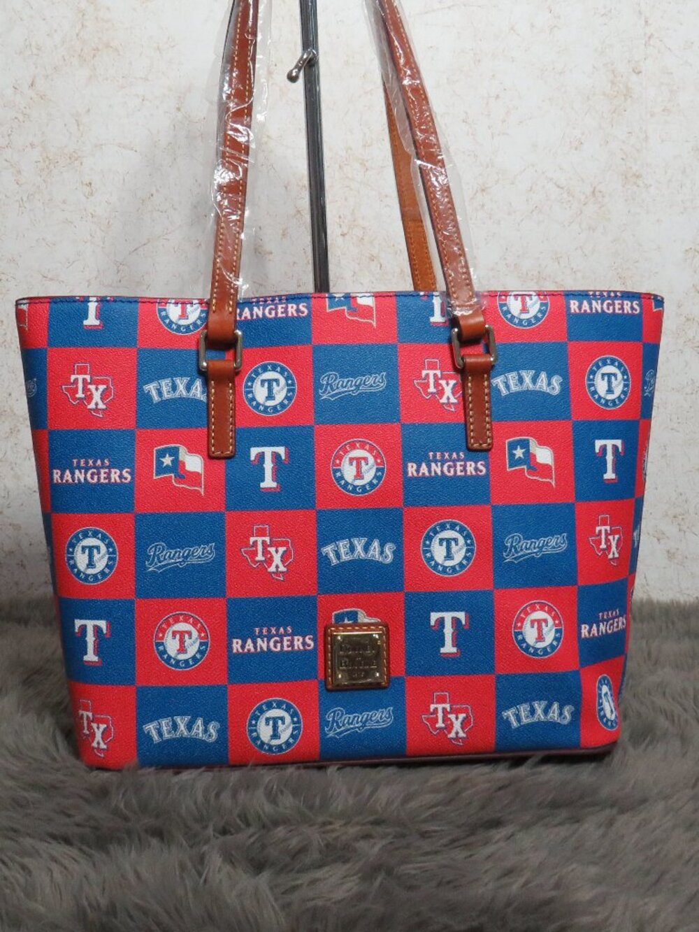 Dooney & Bourke MLB Texas Rangers Zip Tote (Blue)
